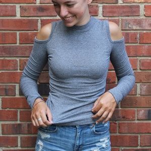 Gray "Cold Shoulder" Long-Sleeved Shirt